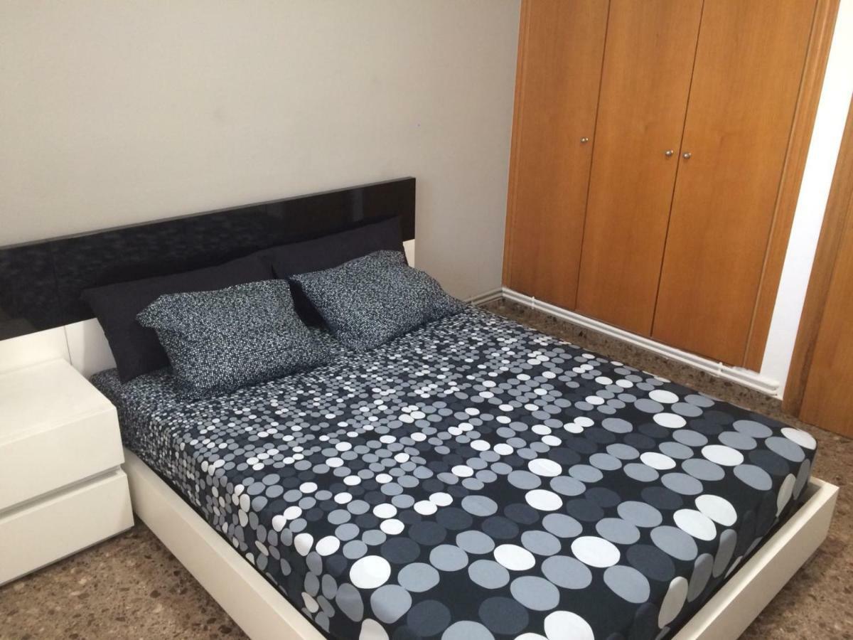 Amplio Y Comodo Apartamento Con Parking Apartment Валенсия Екстериор снимка
